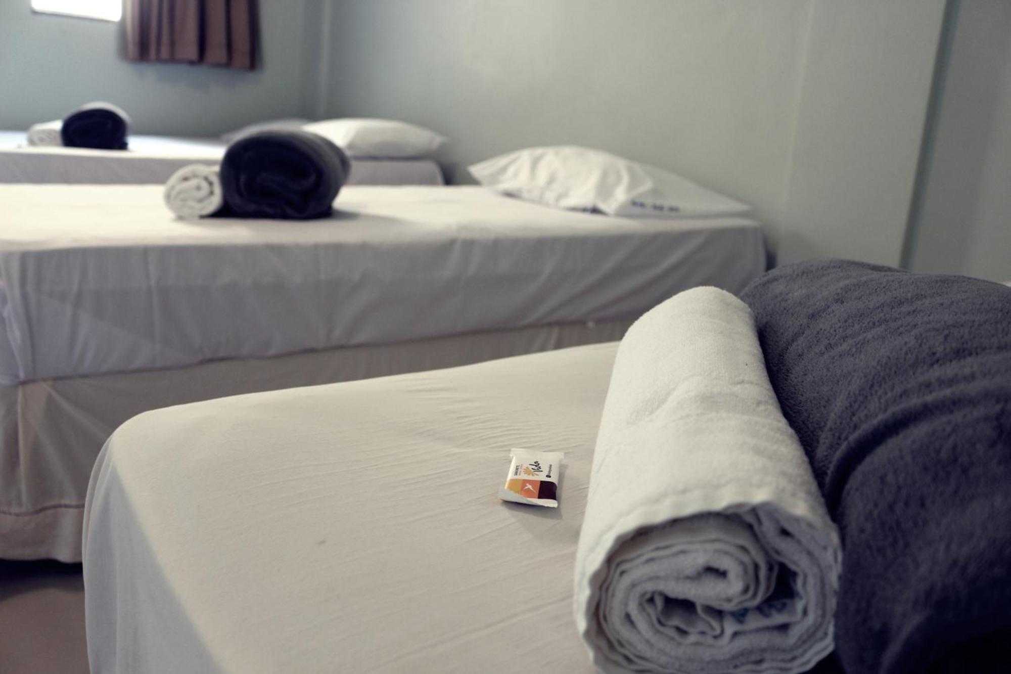 Hotel Mendes Azevedo Гояния Екстериор снимка